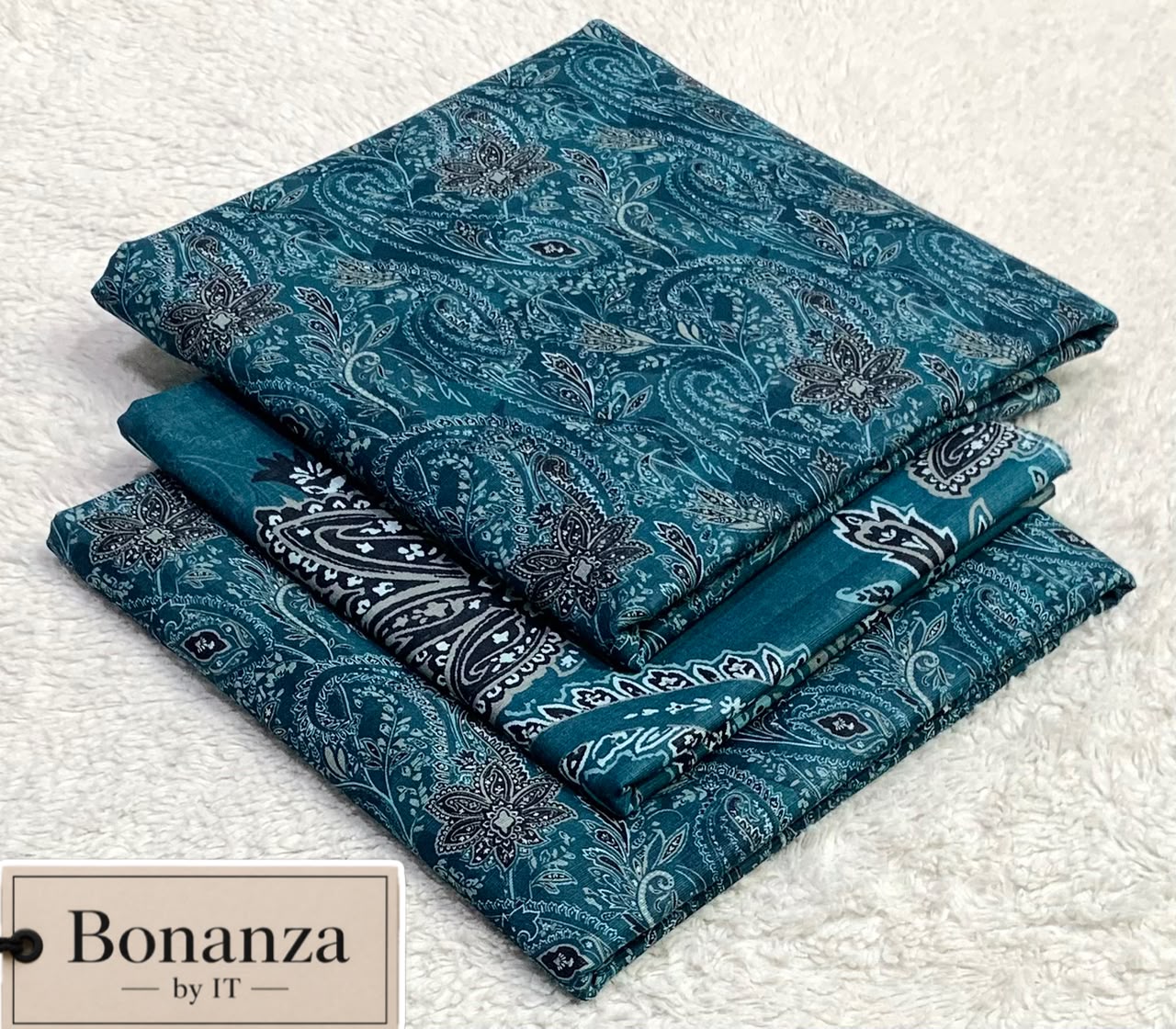 3 Piece Unstitched Printed Khaddar ART-04 - Image 2